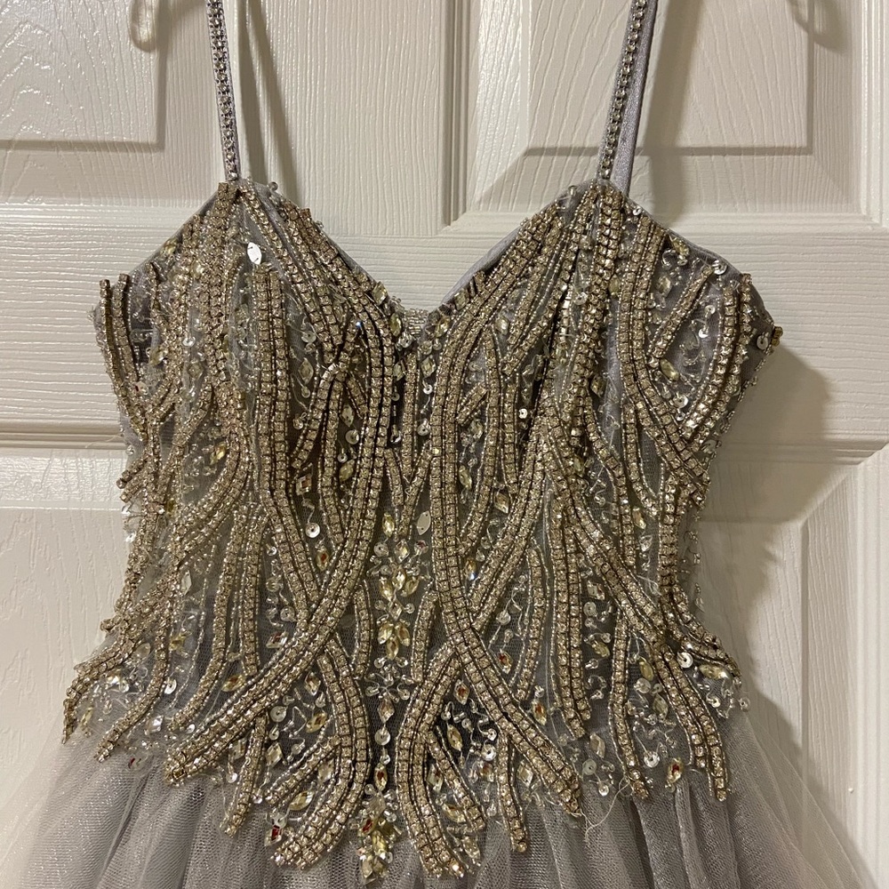 Designer prom/ homecoming/cocktail dress silver - Picture 4 of 6